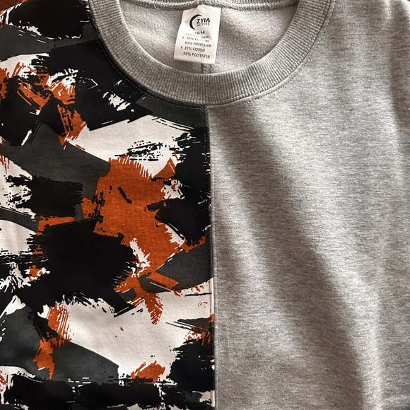 NWOT Zyia Boys Sweatshirt - Picture 4 of 4